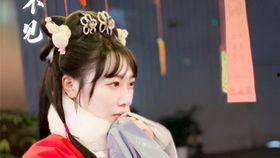 吃瓜大明少女,揭秘校园里的“瓜田”风云